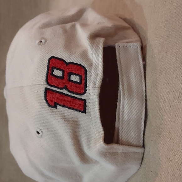 NWOT M&Ms Racing #18 ballxap - Picture 3 of 4